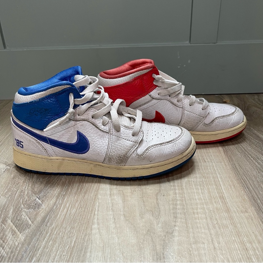 Nike Jordan 1 mid 85’ red white and‎ blue shoes kids size 6Y